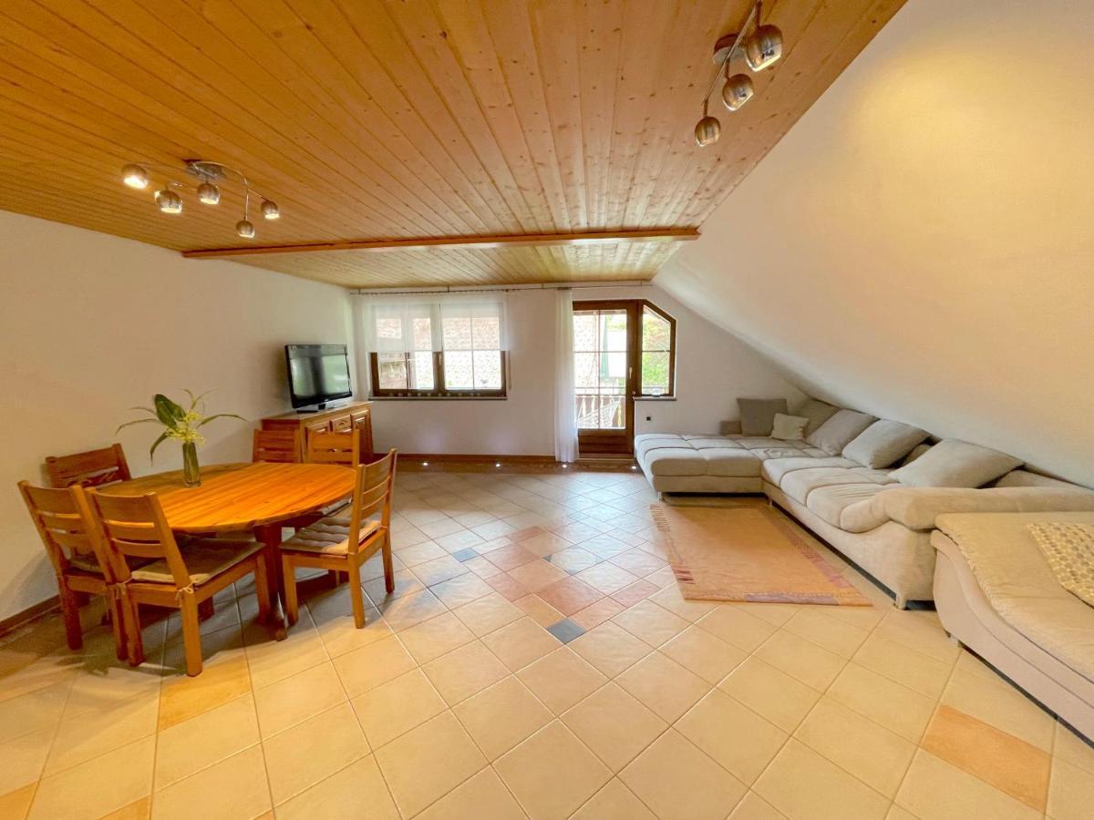 Geraeumiges Maisonette Apartment Todtmoos Bagian luar foto