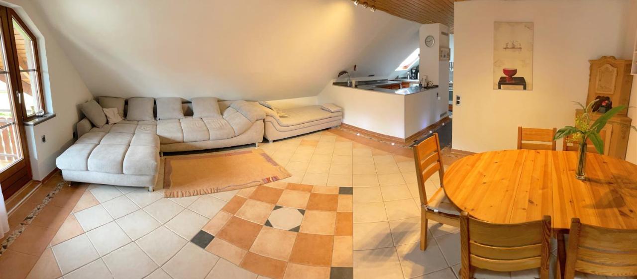 Geraeumiges Maisonette Apartment Todtmoos Bagian luar foto